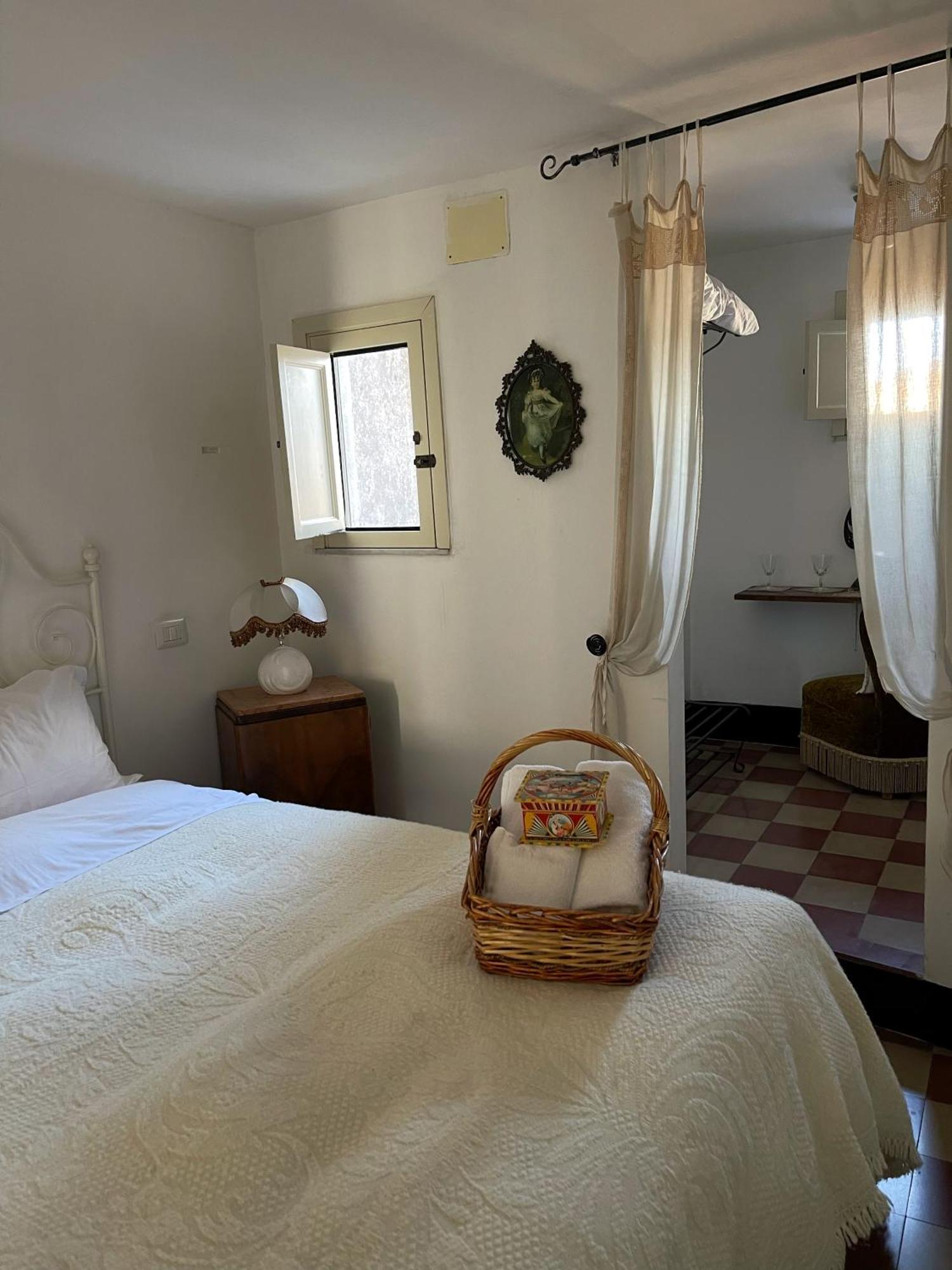 Fera O' Luni Bed & Breakfast CTA Exterior foto